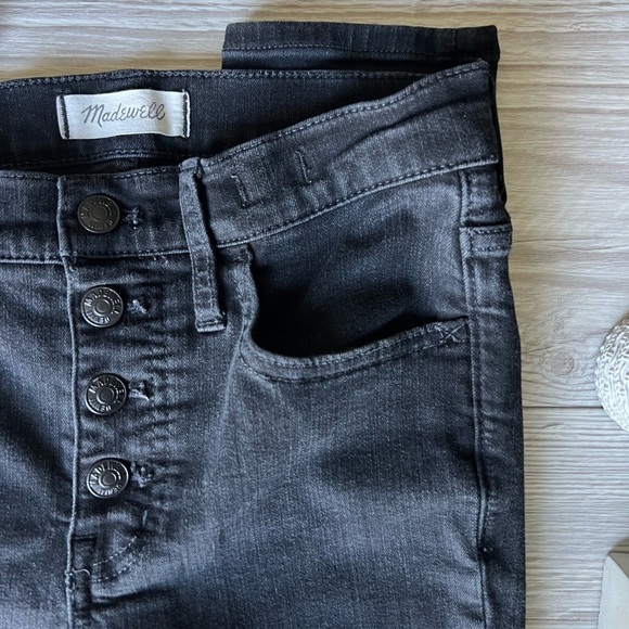 MADEWELL mid-rise skinny button down jeans size 25 - Picture 3 of 12
